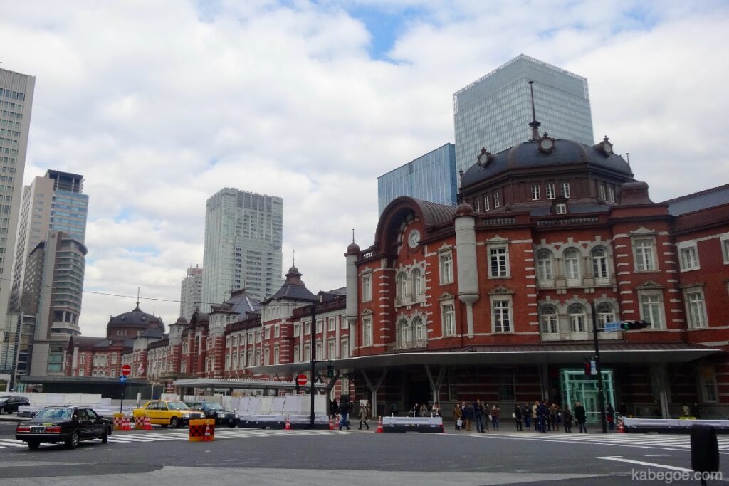 टोक्यो स्टेशन का बाहरी भाग