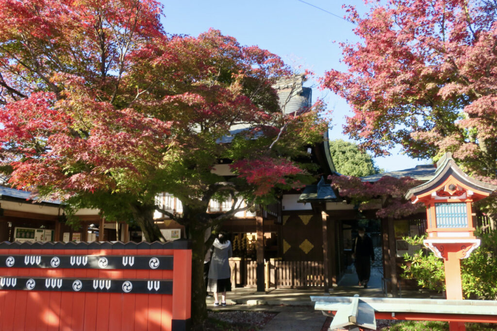 Het belangrijkste heiligdom van Kurumazaki Shrine