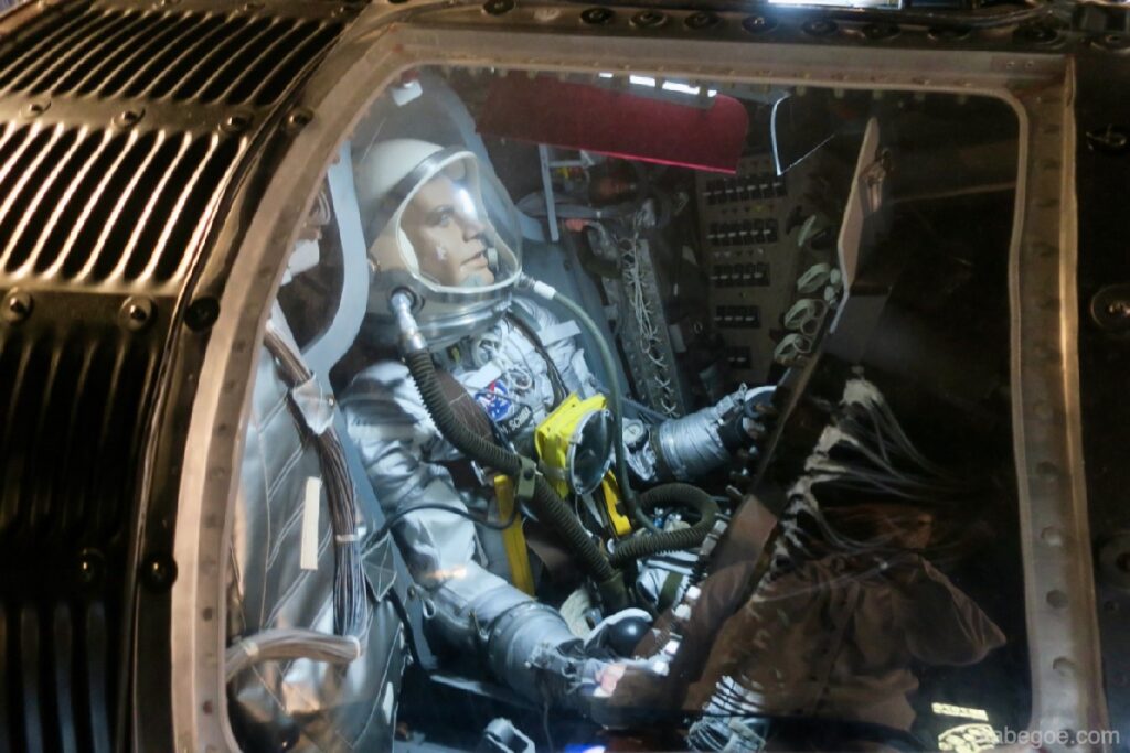 قمرة القيادة ميركوري للمركبة الفضائية كوزمو آيل هاكوي