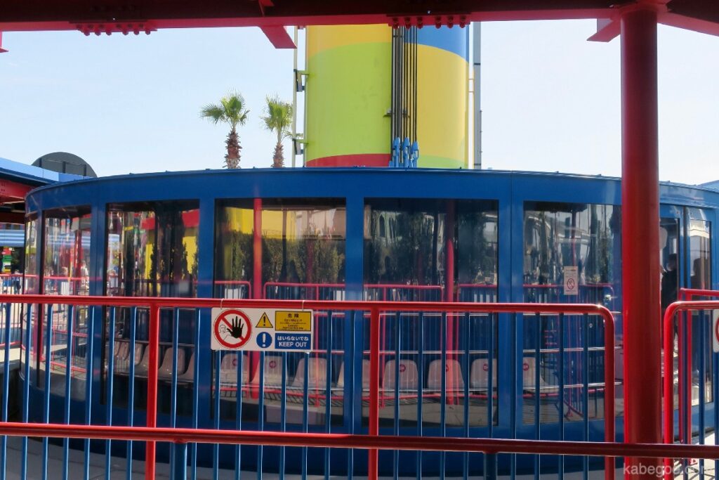 Monter à bord de la tour d'observation Legoland